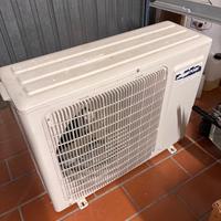 Condizionatore Toyotomi console parete 12000 BTU
