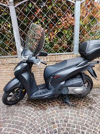 Honda sh 330 I sport (2020)