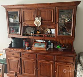 Credenza piu tavolo cin sedie