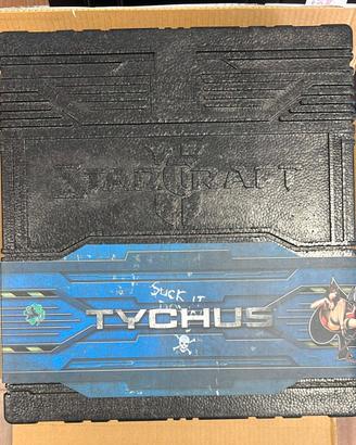 Starcraft 2 Tychus action figure Sideshow 1:6