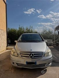 Mercedes-Benz classe B 180