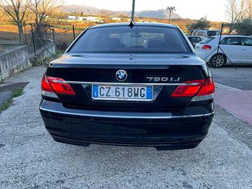 Bmw 760Li v12 450 cv