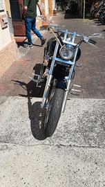 Moto Honda VT 750 Shadow