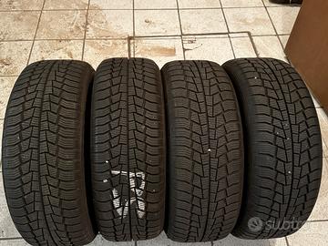 Gomme invernali 215/55 R17