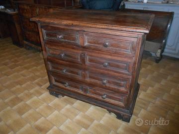 Antico canterano lombardo fine Seicento