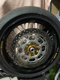 Cerchio anteriore motard