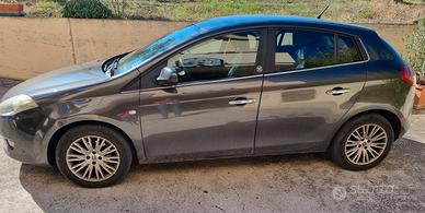 FIAT bravo 1.6 mjt 88kW 120CV DIESEL NEOPATENTIAT