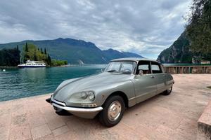 Citroen DS 21 i.e.