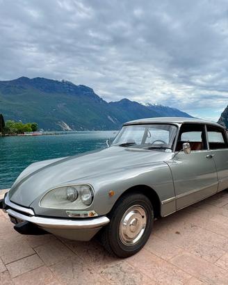 Citroen DS 21 i.e.