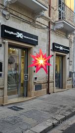 Locale grande nuovo accogliente