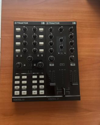 Traktor Kontrol X1 Mk2 + Kontrol Z1