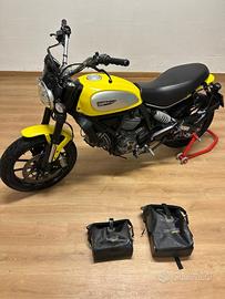 Ducati Scrambler flat track pro