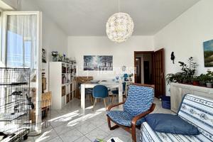 LUMINOSO BILOCALE IN CENTRO