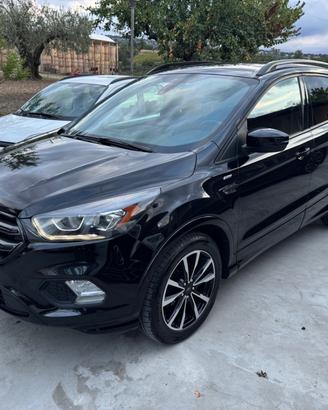 Ford Kuga 1.5 TDCI 120 CV S&S 2WD ST-Line