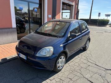 Toyota Yaris 1.3i 16V cat 5 porte Luna