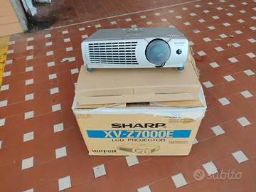 Proiettore LCD  Sharp XV-27000E