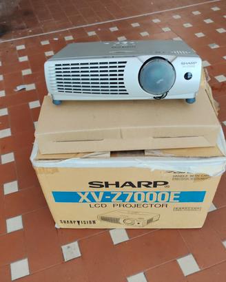 Proiettore LCD  Sharp XV-27000E