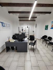 arredamento per agenzia