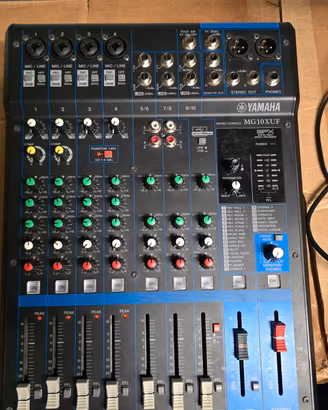 Yamaha MG10XUF Mixer 10 canali 4 microfoni 