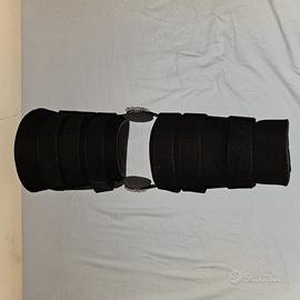 Tutore articolato post operatorio legamento