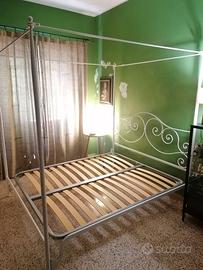 Letto a baldacchino Coincasa in ferro forgiato