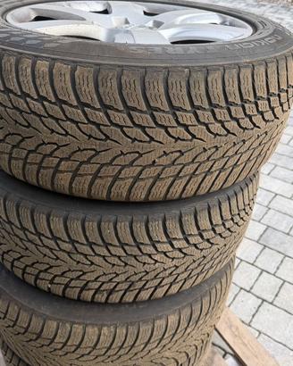 Winterreifen mit Leichtmetallfelgen Audi