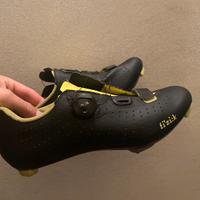Scarpe ciclismo Fizik 42 con attacchi