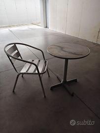 4 sedie + tavolo da esterni in alluminio.