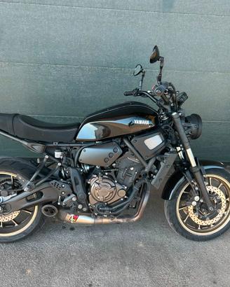 Yamaha  XSR 700 ABS 2023- AKRAPOVIC-GOMME NUOVE