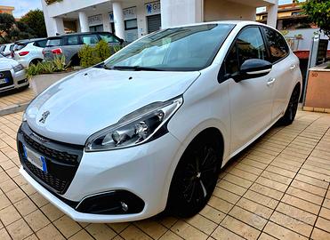 Peugeot 208 1.2 benzina