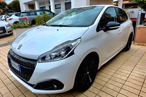 Peugeot 208 1.2 benzina