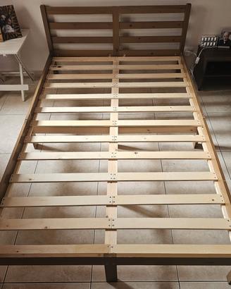 Letto una piazza e mezza completo di materasso 