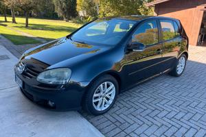 VW GOLF 2.0 TDI 140CV HIGHLINE UNIPRO NEOPATENTATI