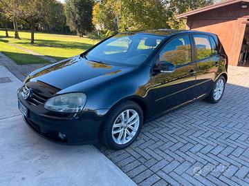 VW GOLF 2.0 TDI 140CV HIGHLINE UNIPRO NEOPATENTATI