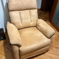 Potrona a sollevamento elettrico per anziani