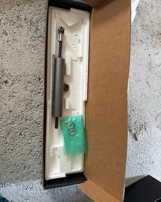 Ammortizzatore di sterzo originale Ohlins