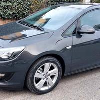 OPEL ASTRA SPORT TOURER 1.7 Cdti PERFETTA !