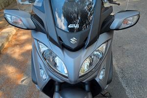 Suzuki Burgman 650 Executive 9/2017 Permuto