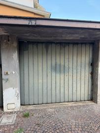Garage box limbiate via monte bianco 48