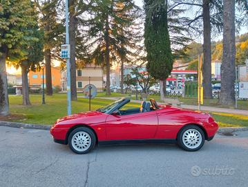 Alfa Romeo Spider 2000