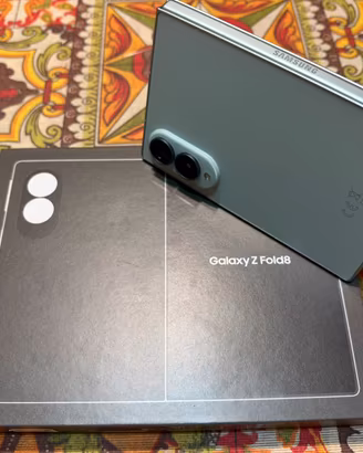 Samsung z fold 8