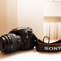 Sony SLT A58 + accessori originali + obiettivi
