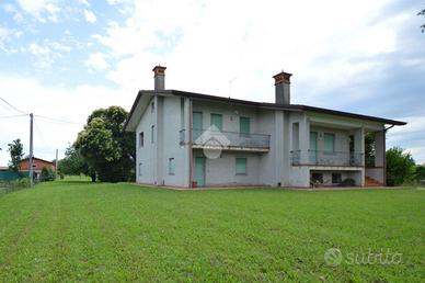 VILLA SINGOLA A CHIARANO