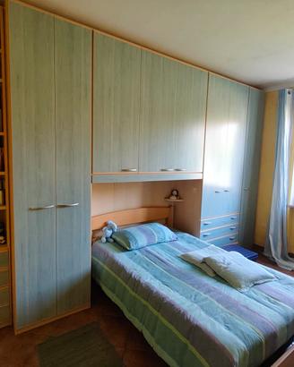 Camera completa con letto, armadio, zona studio