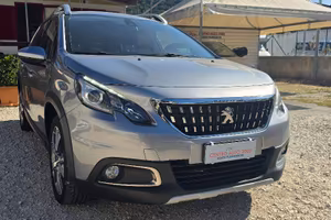 PEUGEOT 2008 1.6 BlueHDi 100 Allure
