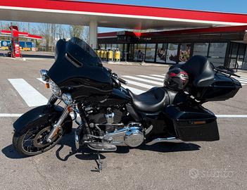 Harley Davidson Street Glide 2021 Special