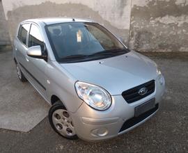 Kia Picanto 1.0 12V 60cv Life Bi-Fuel x neopatenta