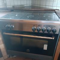 cucina a gas con forno