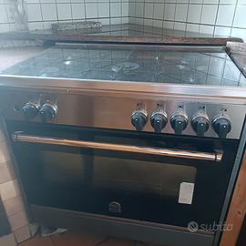 cucina a gas con forno