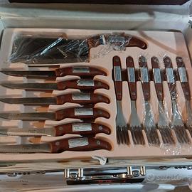 Set coltelli professionali mai usati